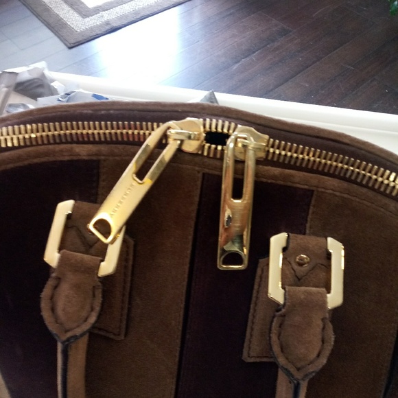 Handbag - Picture 4 of 6